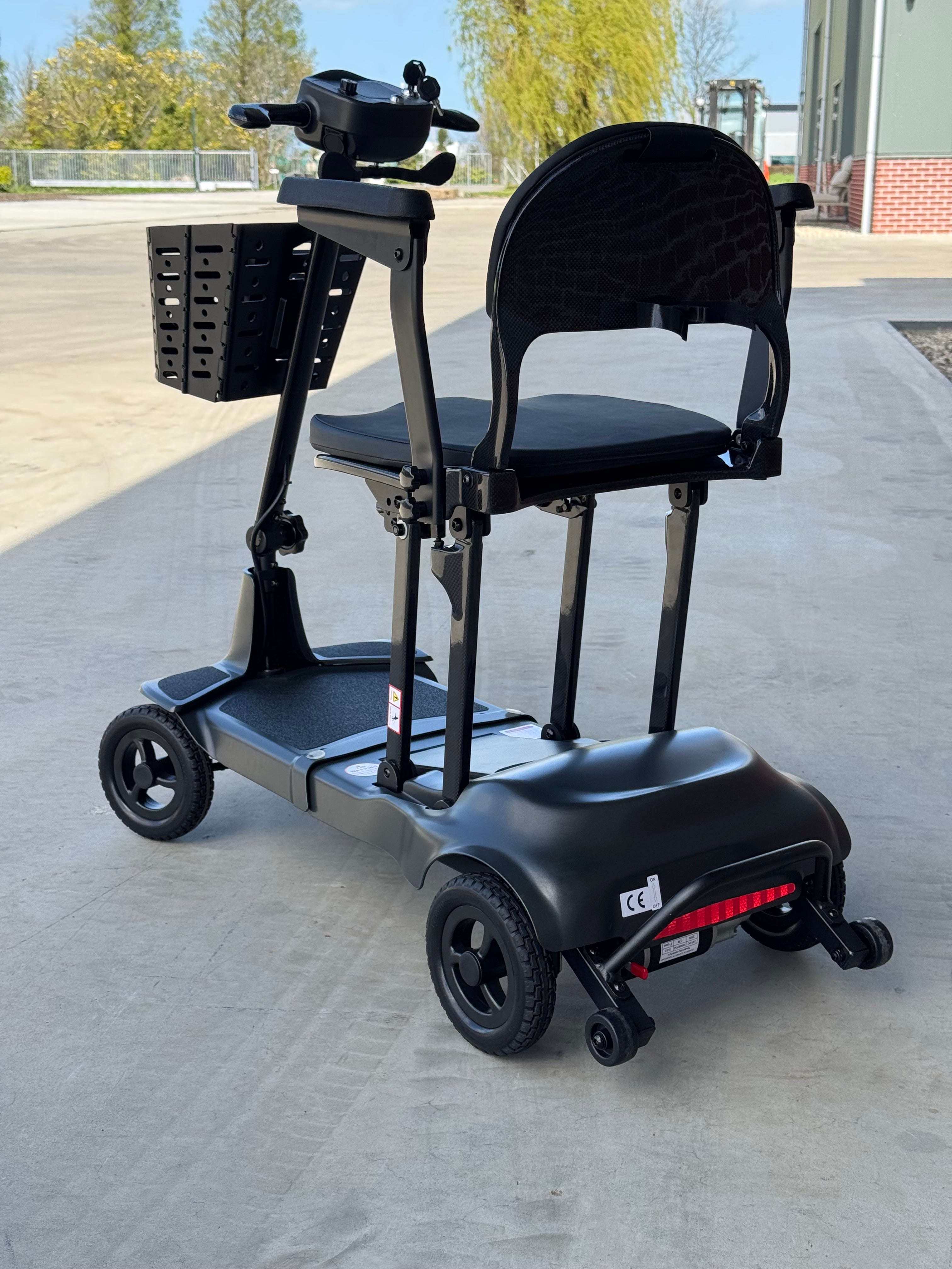 TTZ Electric SKY – Ultralichte Carbon Scootmobiel (2026)