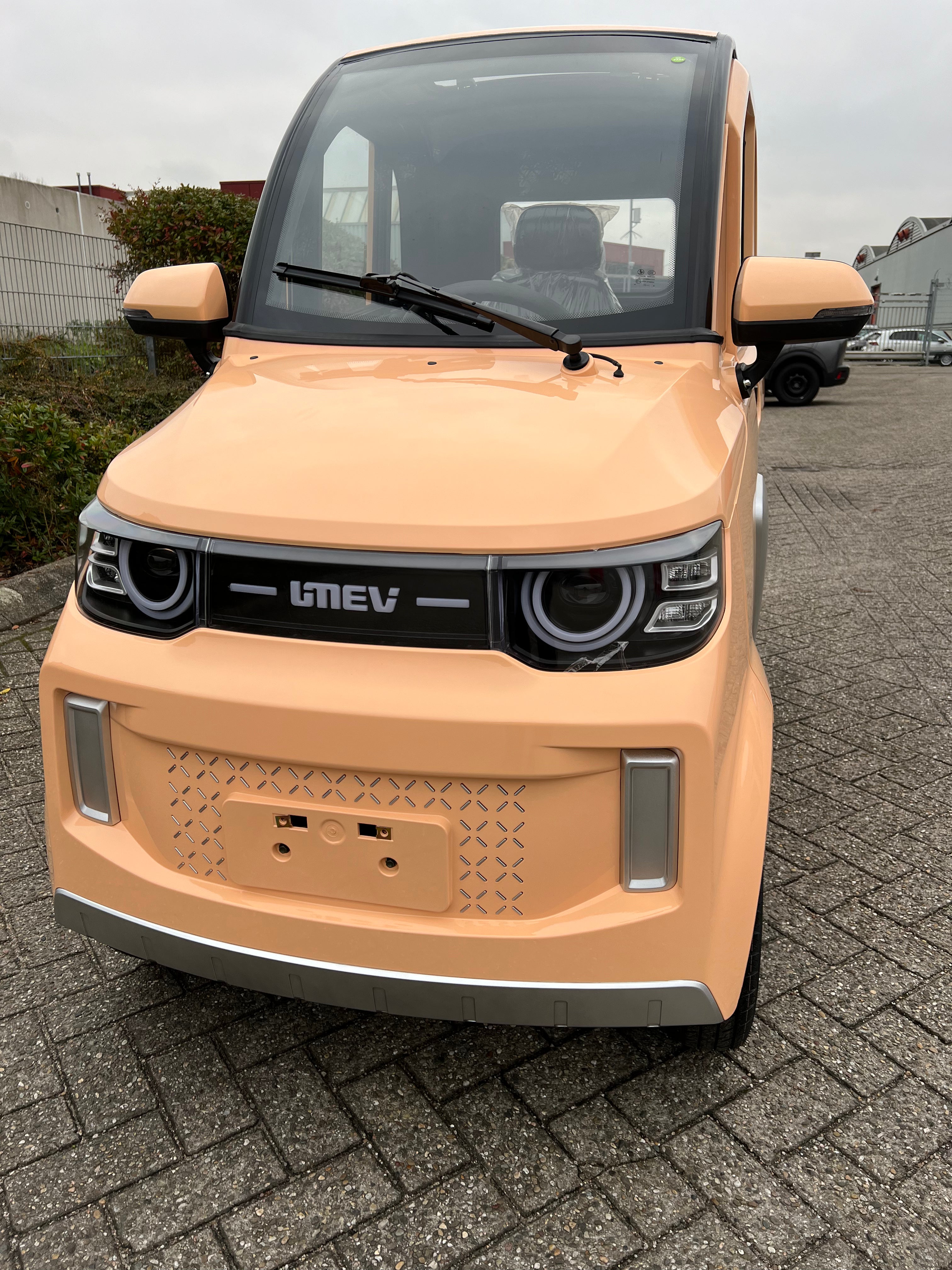 TTZ Elektrofahrzeug für Behinderte 2.0 – Braun/Orange