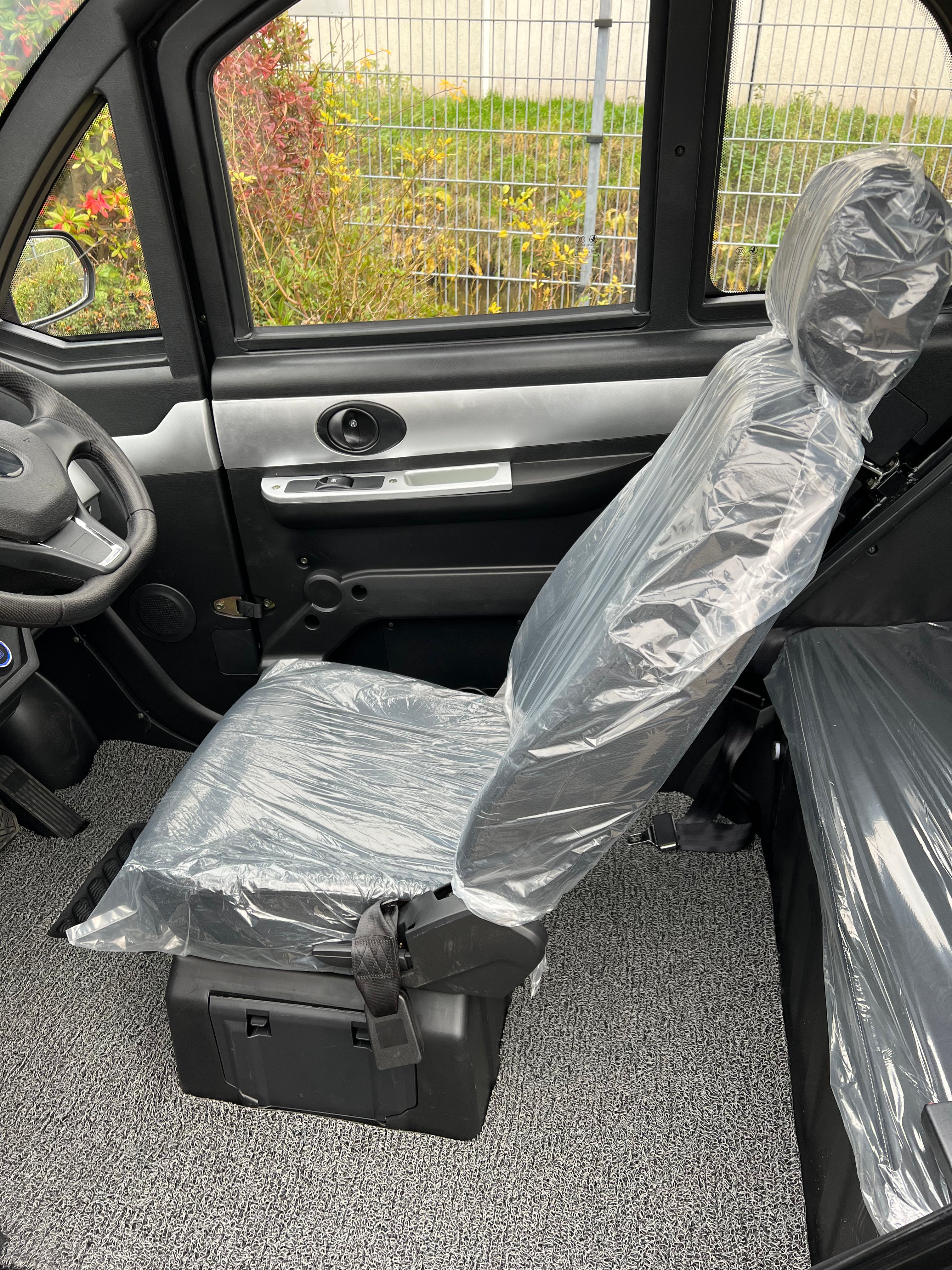 TTZ Elektrofahrzeug für Behinderte 2.0 – Rot