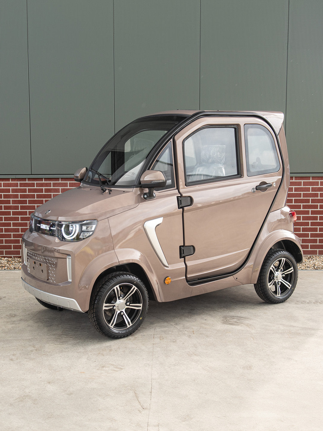 TTZ Electric Invalidevoertuig 2.0 - Schwarz - Elektrischer Invalidenwagen mit Fahrgeschwindigkeit - 45 km/h - Canta auto