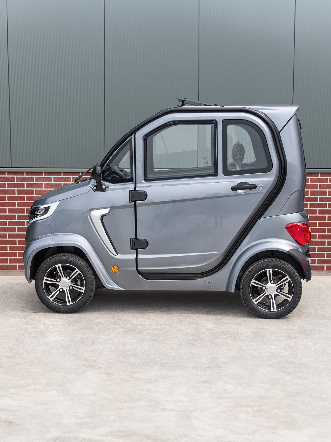 TTZ Electric Invalidevoertuig 1.0 - Silber/Grau - Volles elektrisches Bremsmobil - 45 km/h - Alternatief für Canta