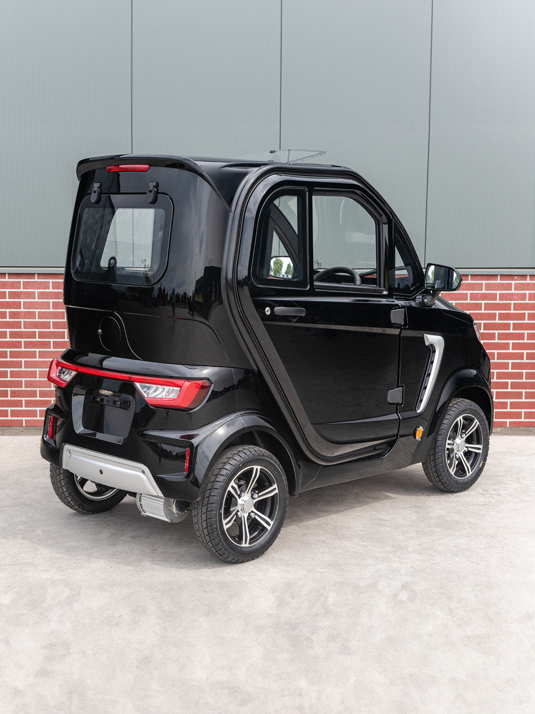 TTZ Elektrofahrzeug für Behinderte 2.0 – Schwarz