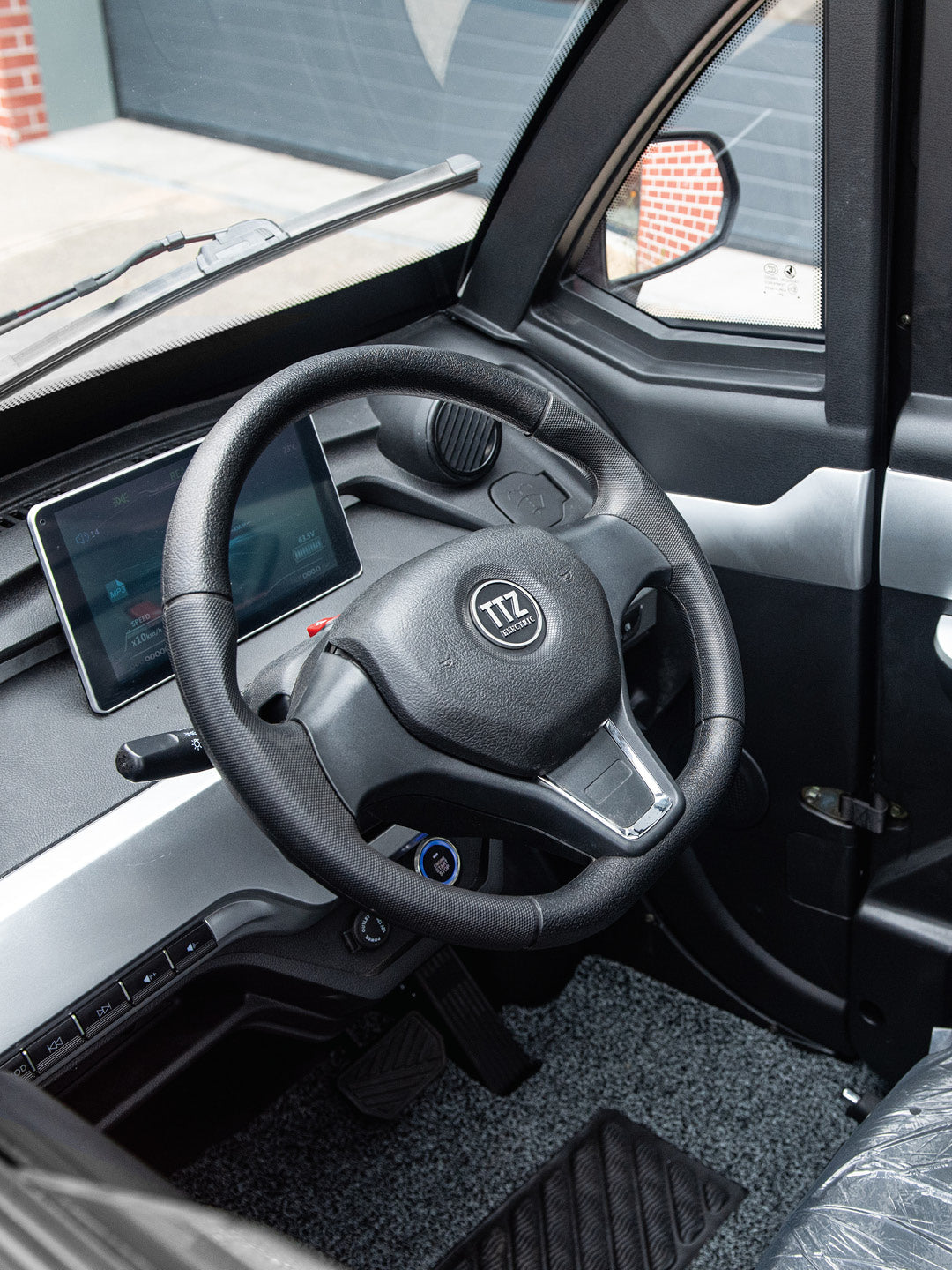 TTZ Elektrofahrzeug für Behinderte 2.0 – Schwarz