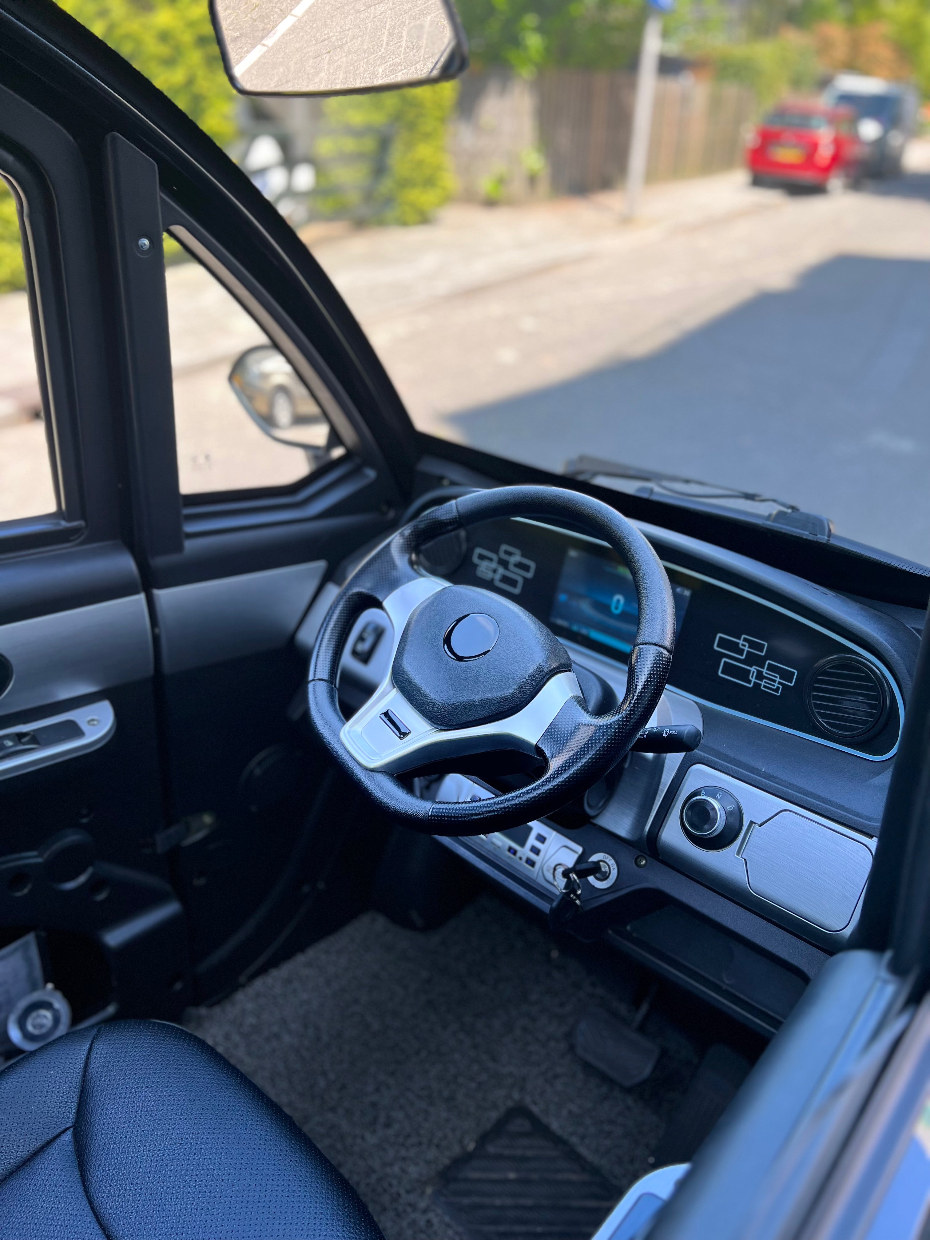 TTZ Elektrofahrzeug für Behinderte 1.0 – Schwarz